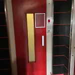 Grand studio aménagé en T2